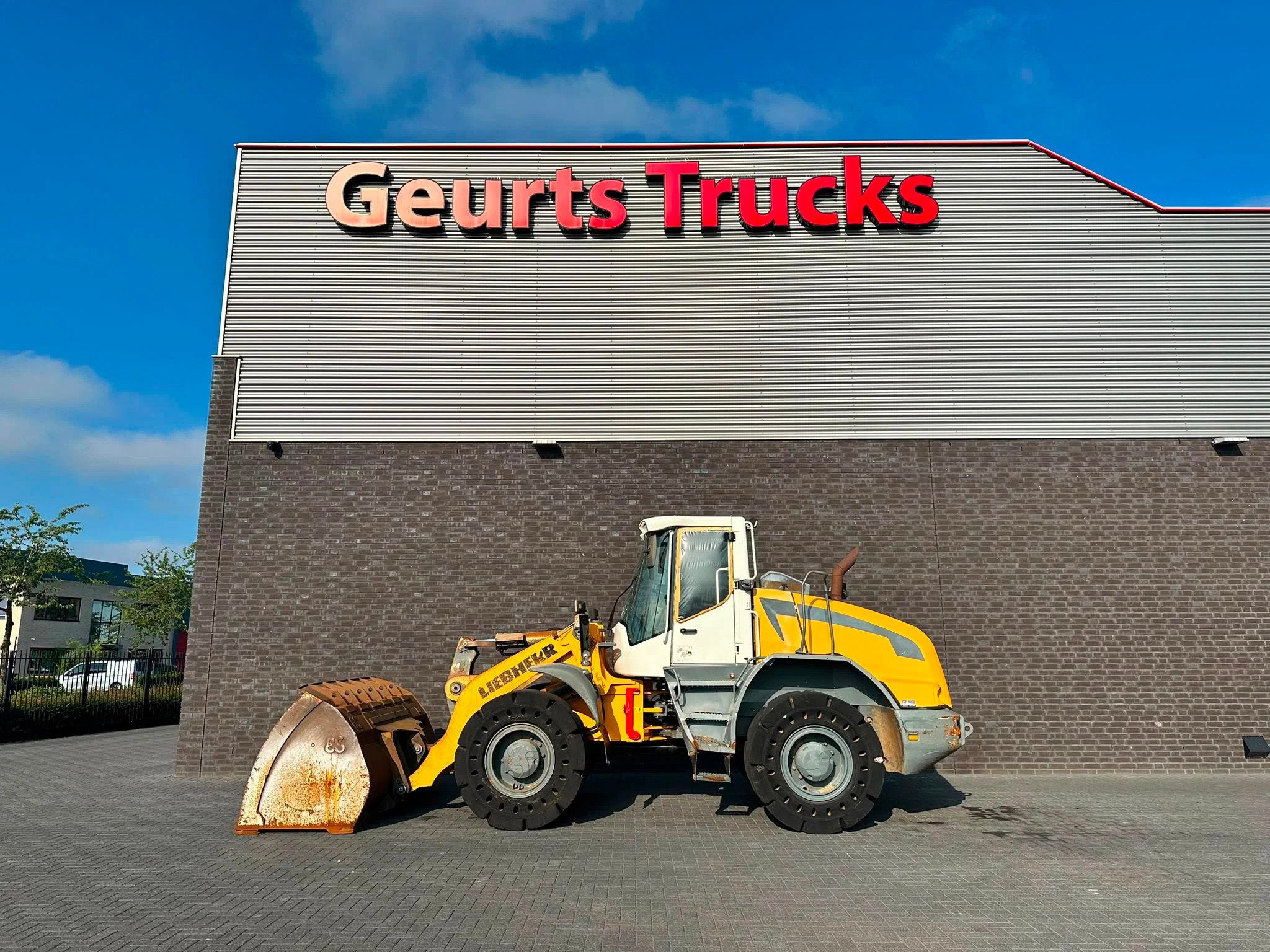 Liebherr L 538 LADER MET HOOGKIEPBAK (bj 2017), Articles professionnels, Machines & Construction | Grues & Excavatrices, Chargeuse sur pneus ou Chouleur
