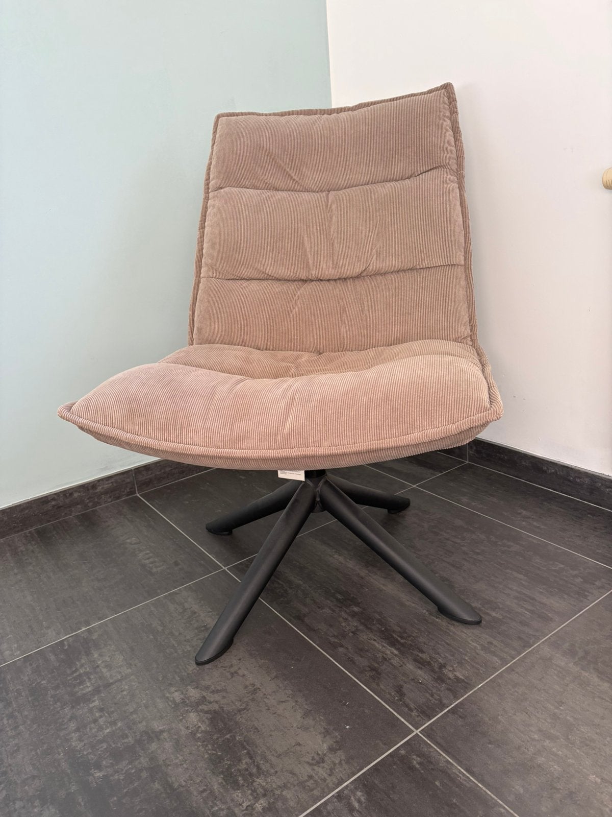 Trendy beige velours draaifauteuil met voetenbankje, Enlèvement, Comme neuf
