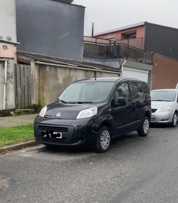 Fiat Qubo 1.4i benzine euro 6 - gekeurd + Carpas, Auto's, Fiat, Voorwielaandrijving, Stof, Zwart, Particulier