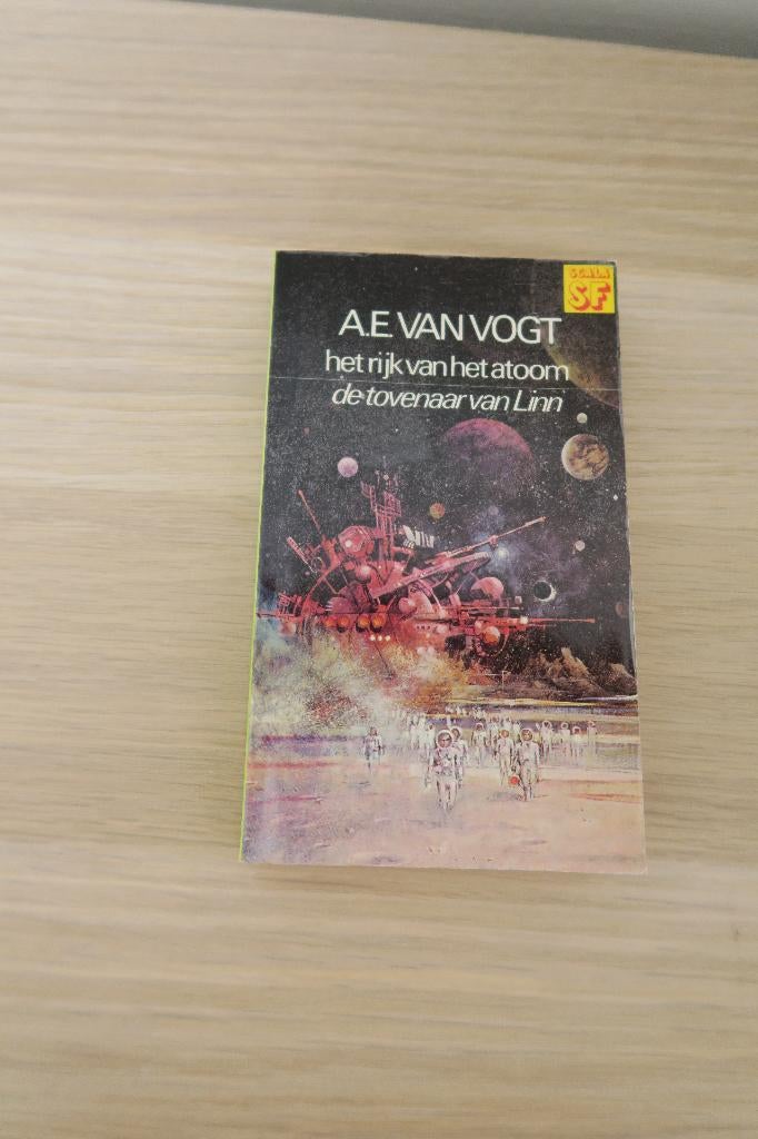 Het rijk van de atoom - de tovenaar van Linn A.E. van Vogt, Enlèvement ou Envoi, Utilisé, Van Voght