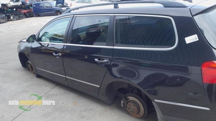 Portière 4portes arrière gauche d'un Volkswagen Passat (LC, -, Volkswagen, -, 3 mois de garantie