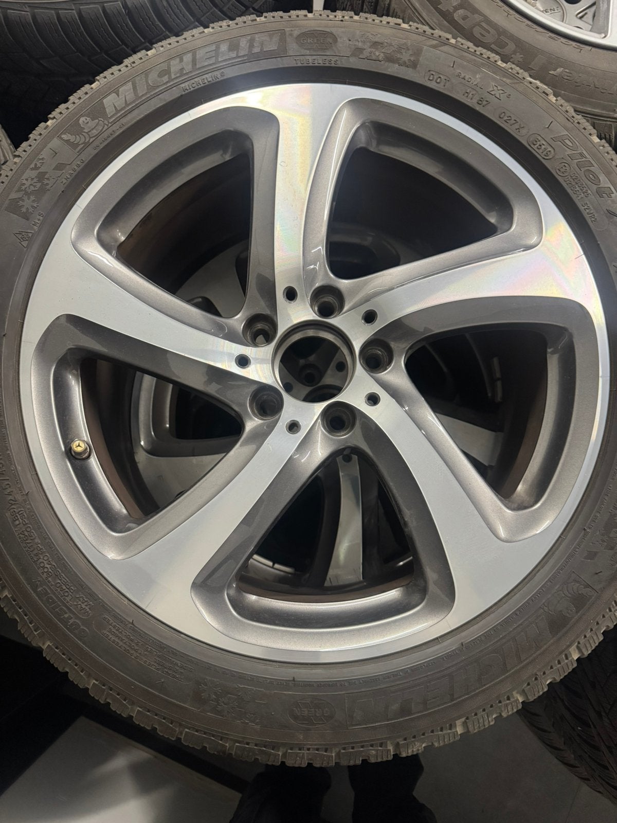 Mercedes E W213 OEM 18" + Pirelli wintervelgen, Auto-onderdelen, Ophalen, 18 inch, Winterbanden, Band(en)