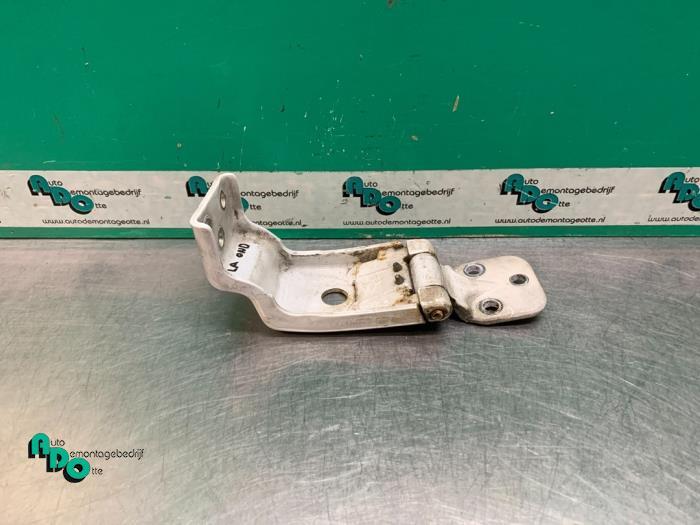 Charnière porte arrière gauche d'un Mercedes Vito (Vito 03, 3 mois de garantie, Utilisé, -, -