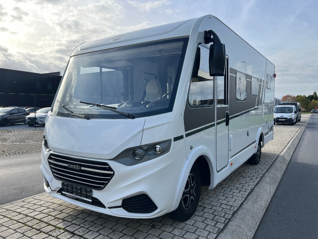Carado Hymer I 338 slechts 7m met automaat, Caravans en Kamperen, Mobilhomes, Bedrijf, tot en met 4, Integraal, Carado, Fiat, 6 tot 7 meter