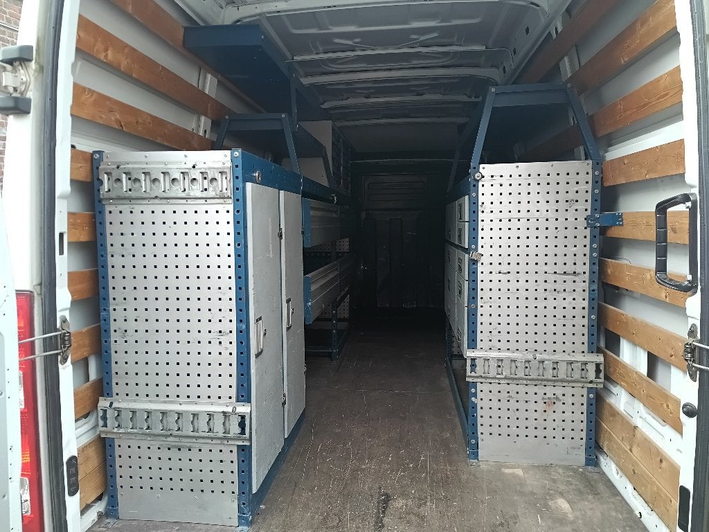 Sortimo bestelwagen inrichting, Ophalen