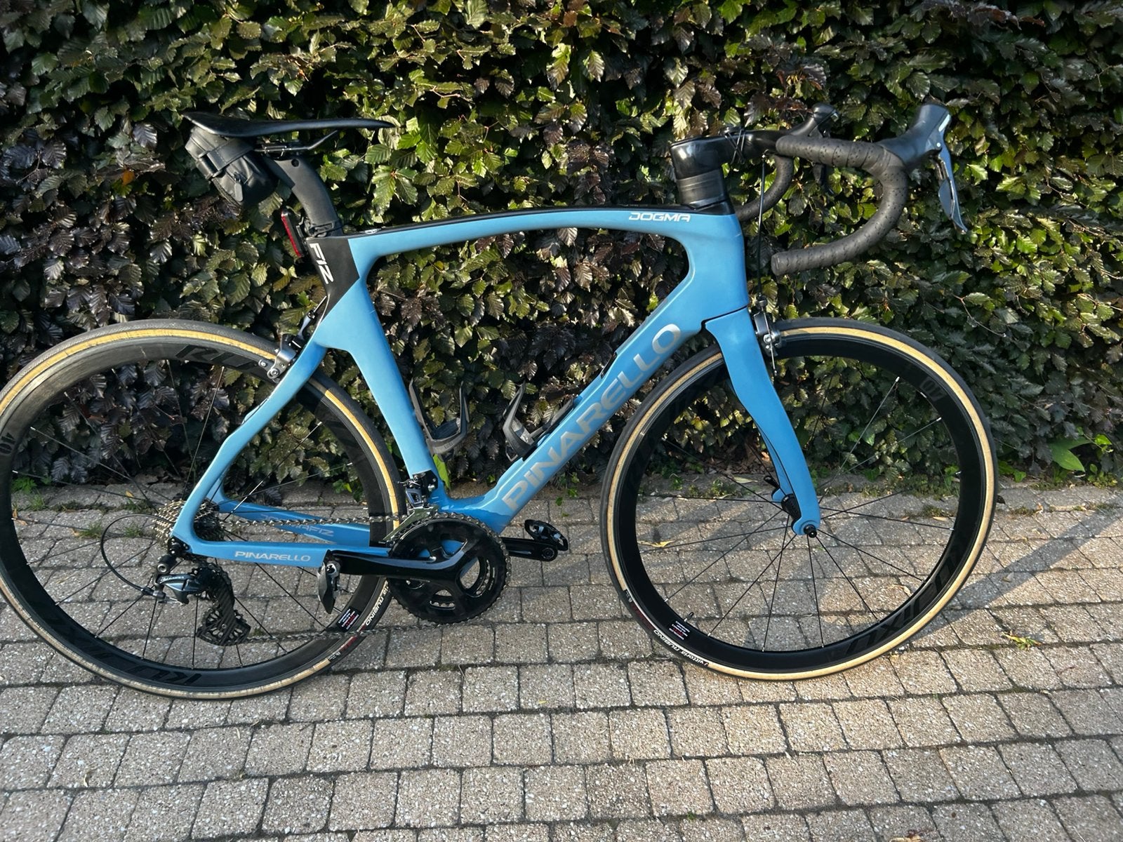 Pinarello Dogma F12, Vélos & Vélomoteurs, Enlèvement, Comme neuf, Carbone