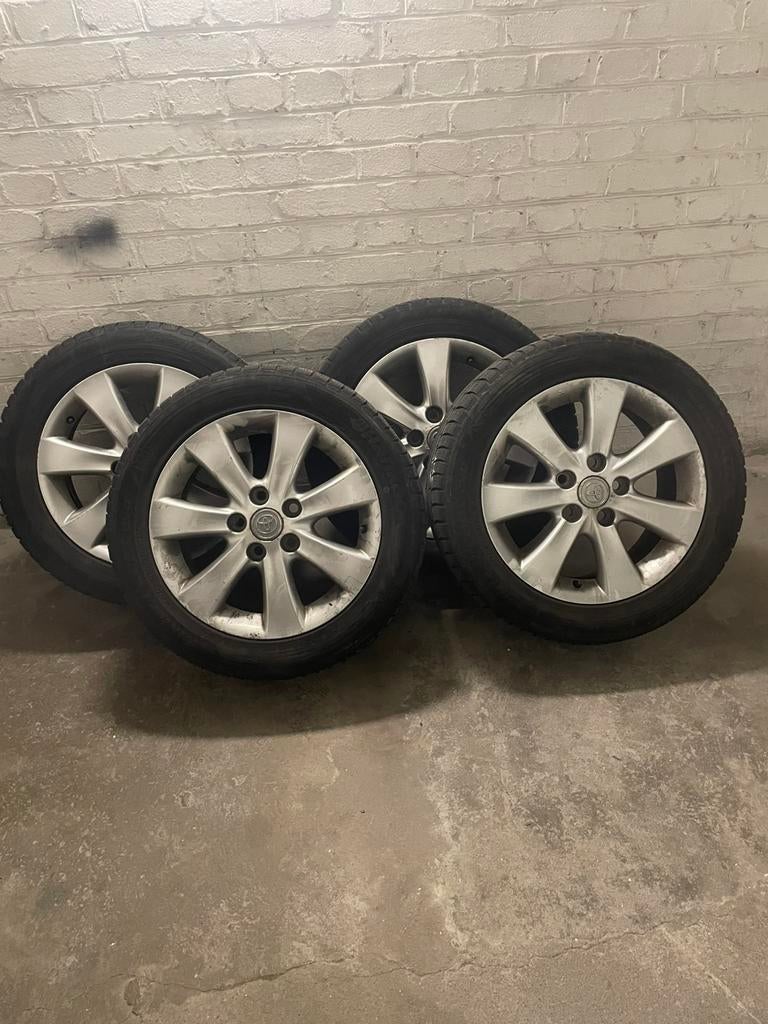 205/55 R16 91H pneus hiver Toyota Corolla verso, Autos : Pièces & Accessoires, Pneus et Jantes, Pneus hiver, 16 pouces, 205 mm