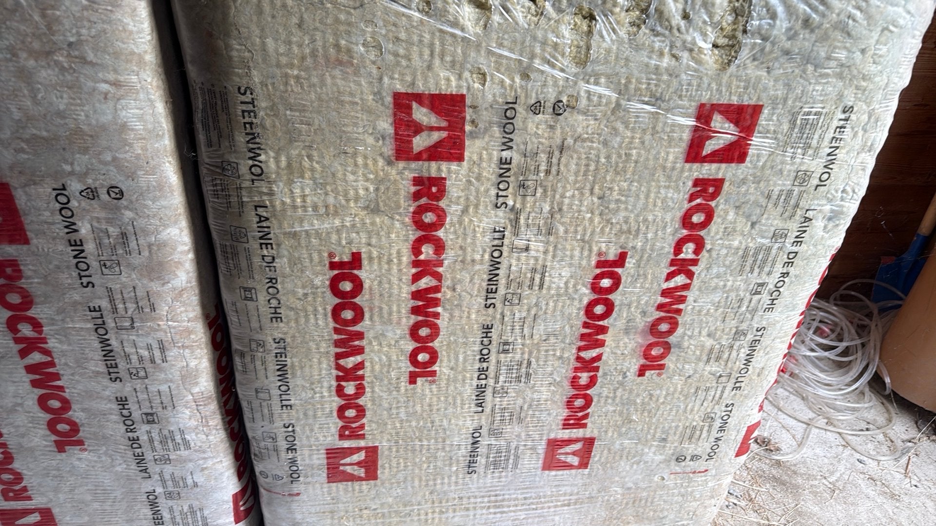 Glaswol isolatie rockwool 14.4m2 + overschotten, Doe-het-zelf en Bouw, Isolatie en Afdichting, Ophalen, 10 tot 15 m², 12 cm of meer
