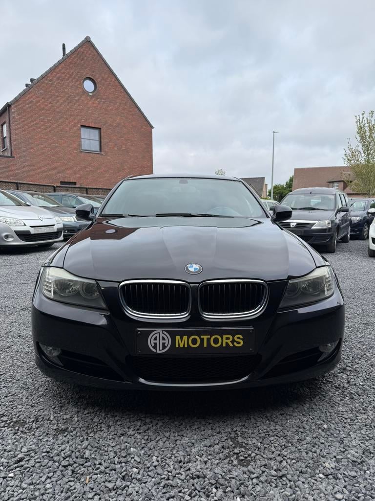 BMW 316i - Parfait état - 140 000 km, Autos, Euro 5, 750 kg, Entreprise, 5 portes
