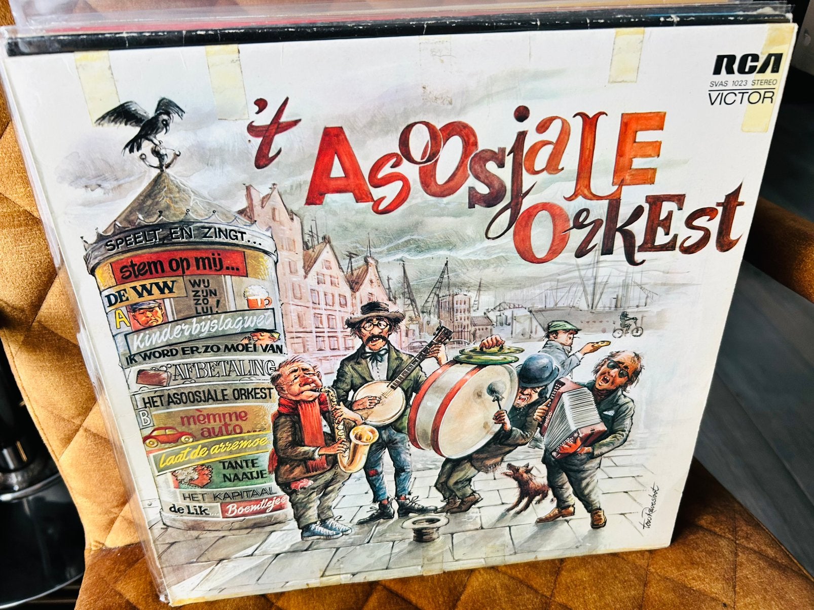 't Asoosjale Orkest Vinyl Album, CD & DVD, Vinyles | Néerlandophone, Enlèvement ou Envoi, Comme neuf