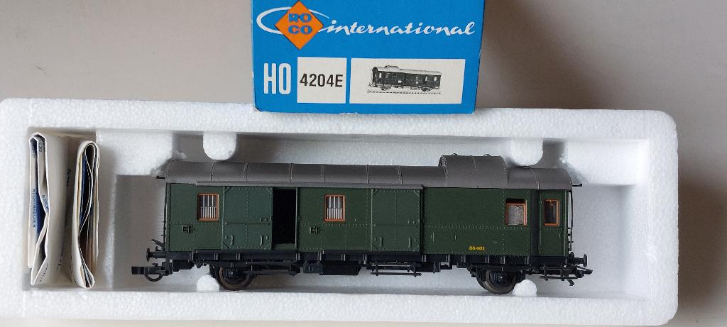 SNCB/NMBS ROCO FOURGON 85 401*HO*DC, Hobby & Loisirs créatifs, Trains miniatures | HO, Utilisé, Wagon, Roco, Analogique, Envoi