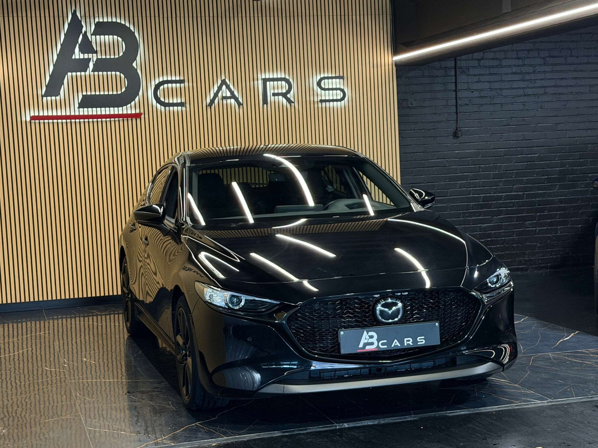 Mazda 3 2.0I 2.0I SKYACTIV FULL BLACK * GARANTIE 12 MOIS *, Autos, Mazda, Achat, Euro 6, Entreprise, Boîte manuelle