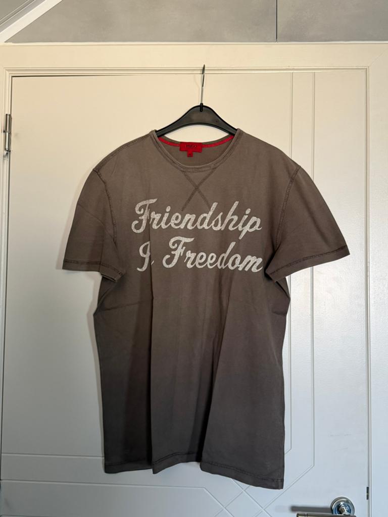 Mooie zomer heren tshirt van Hugo Boss (xl), Kleding | Heren, Grote Maten, Ophalen, Zo goed als nieuw, Bruin, Shirt