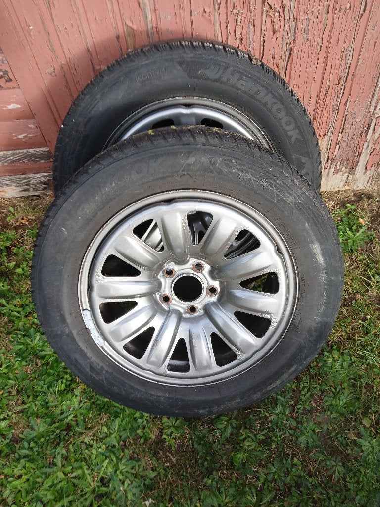 VENDS  : PNEUS HIVER SUR JANTES ALU KIA SPORTAGE, Enlèvement, Pneus hiver, Pneu(s)