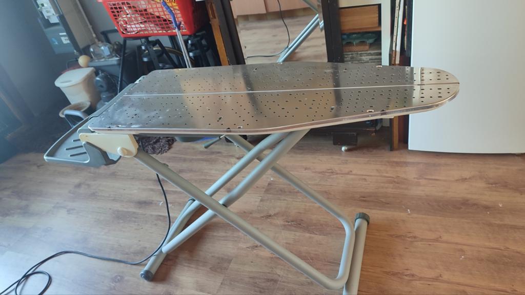 table à repasser aspirante, soufflante et chauffante, Maison & Meubles, Enlèvement