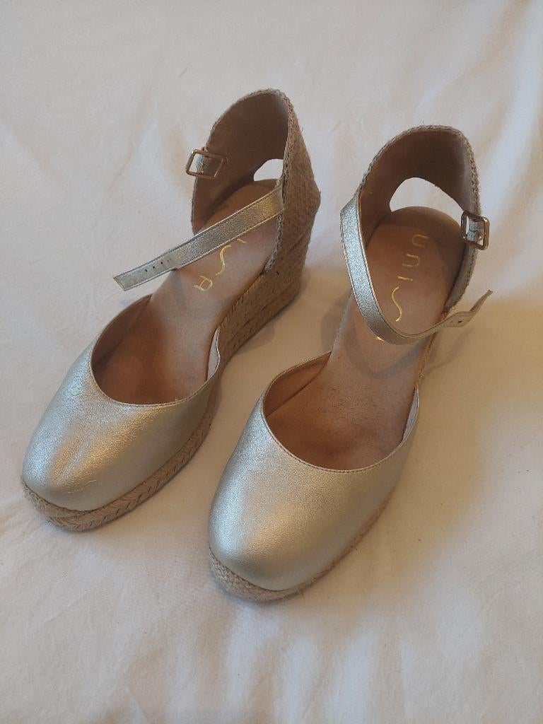 Espadrilles UNISA dorées 40, Unisa, Enlèvement, Espadrilles