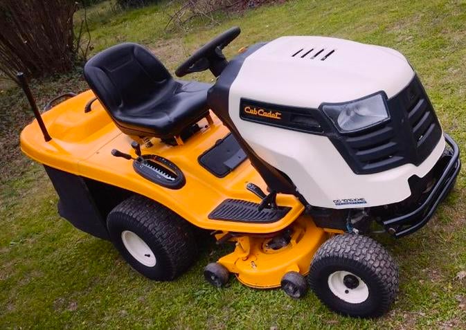 Cub Cadet (=MTD) met 22pk B&S hydro 105cm, Tuin en Terras, Ophalen of Verzenden, Opvangbak