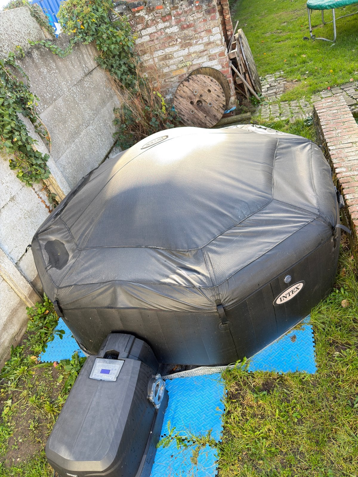 Intex pure spa &bubble Deluxe, Ophalen, Zo goed als nieuw, Afdekzeil, Opblaasbaar