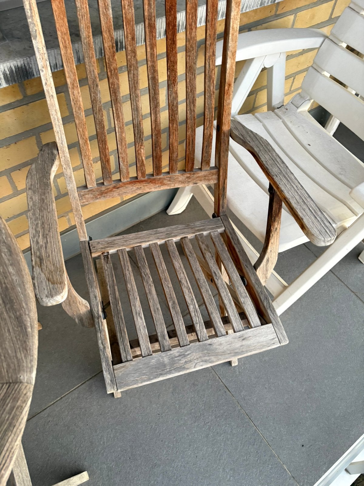 Houten stoel, Tuin en Terras, Ophalen, Zo goed als nieuw
