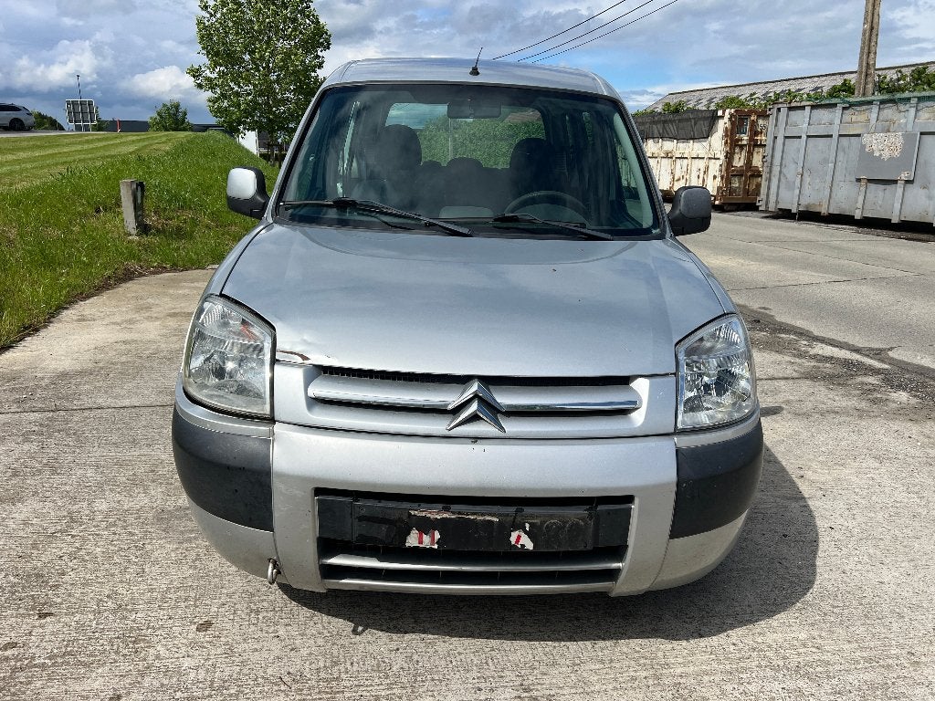 5 Place Citroen Berlingo 1.6 Diesel, Achat, Entreprise, Boîte manuelle, 5 portes