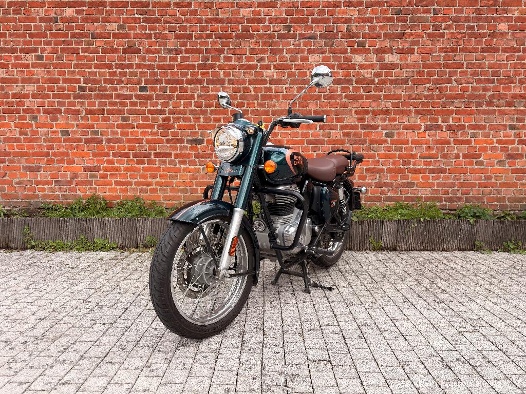 Royal Enfield Classic 350, lage kilomterstand, met topkoffer, Motoren, Occasion, Bedrijf, Toermotor, Minimaal motorrijbewijs A2