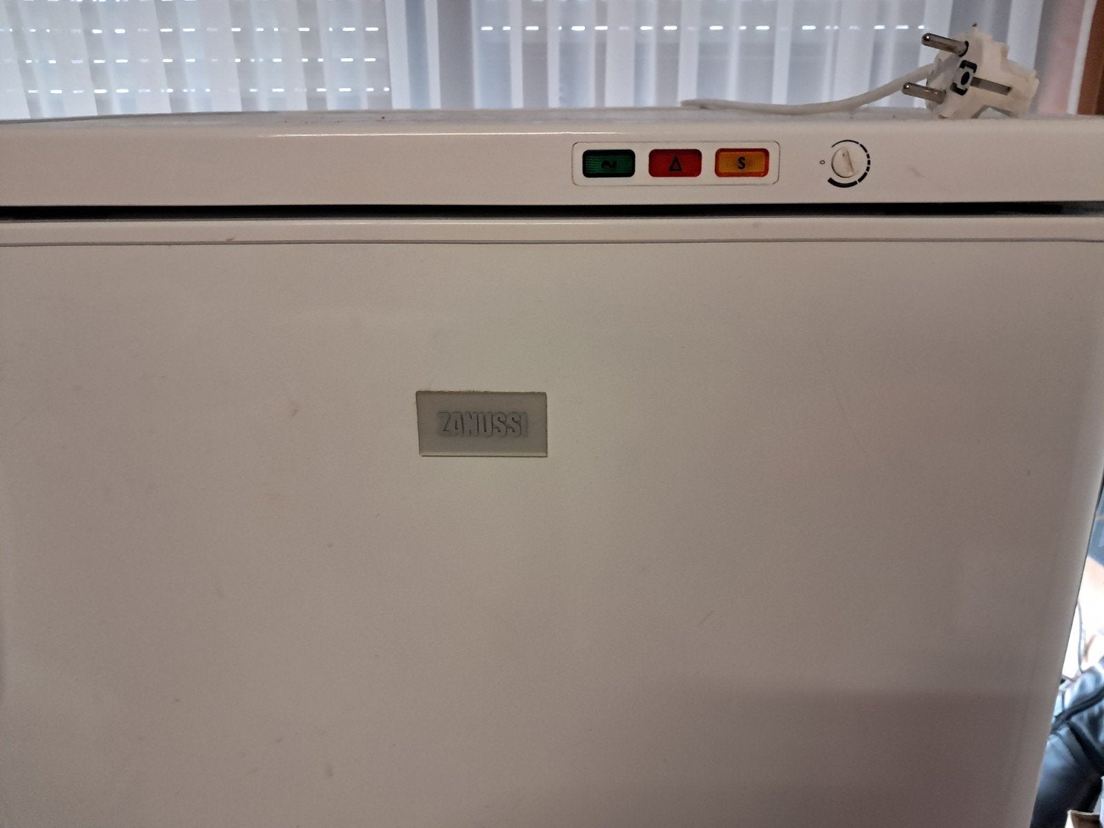 Diepvries tafelmodel, Ophalen