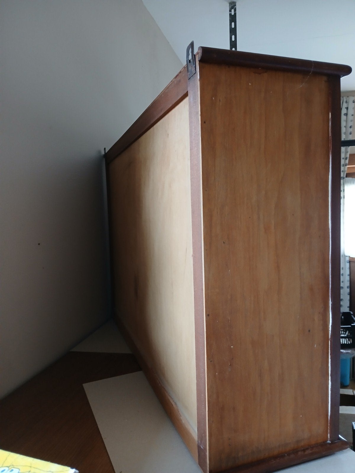 oude vitrinekast, deels eik,glazen leggers schuifdeuren gesl, Antiek en Kunst, Ophalen