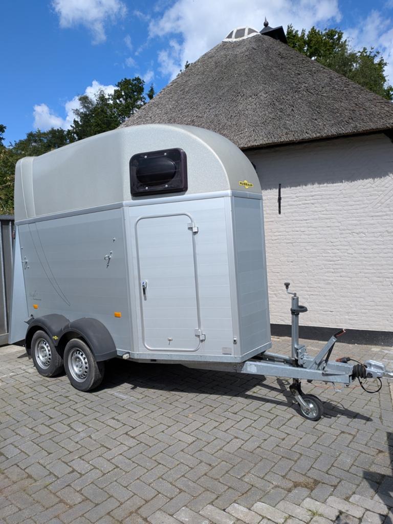 Humbaur 1,5 paards trailer, Ophalen