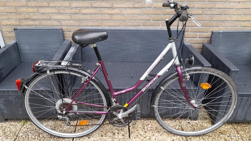 Meisjesfiets "Bianchi" Italia , 28 inch voor groie 1.m 60 =>, Gebruikt, Versnellingen, Bianchi, Ophalen