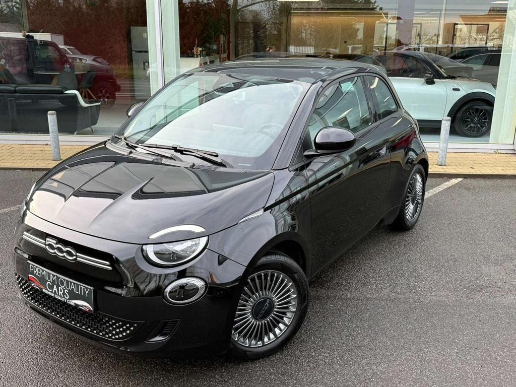 Fiat 500 500e 42Kwh Icon / CARPLAY / PANODAK / CRUISECONTROL, Auto's, 4 zetels, Stof, Zwart, Berline