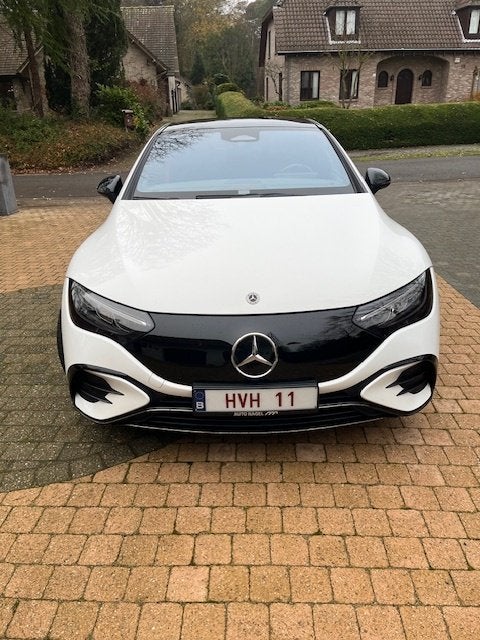 MERCEDES EQE350+, Autos, Mercedes-Benz, Achat, Entretenue par le concessionnaire, Noir, 5 places