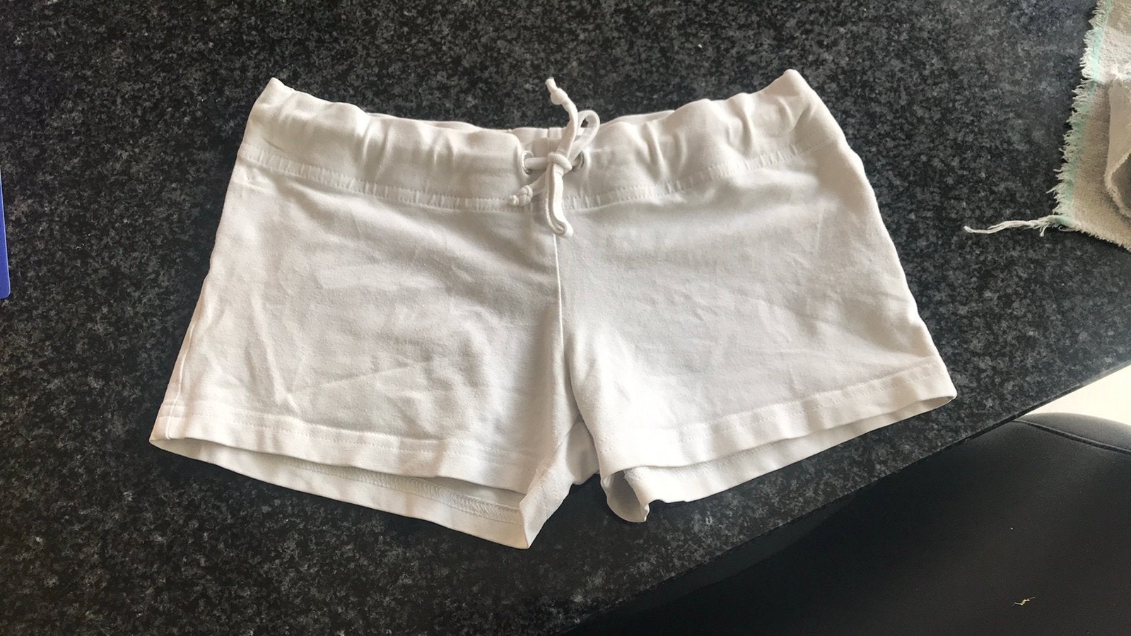 Short maat s Hilfiger, Ophalen of Verzenden, Zo goed als nieuw, Maat 36 (S)