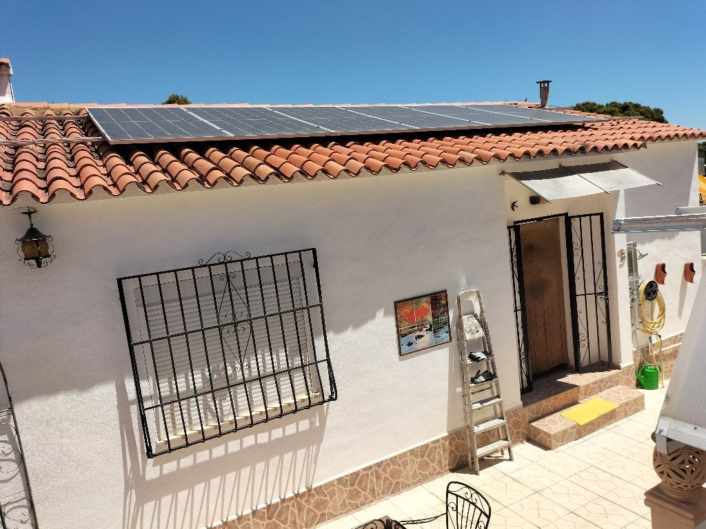 Huis te koop 5 km van Benidorm, Immo, 100 m², 8 kamers, Spanje, Woonhuis
