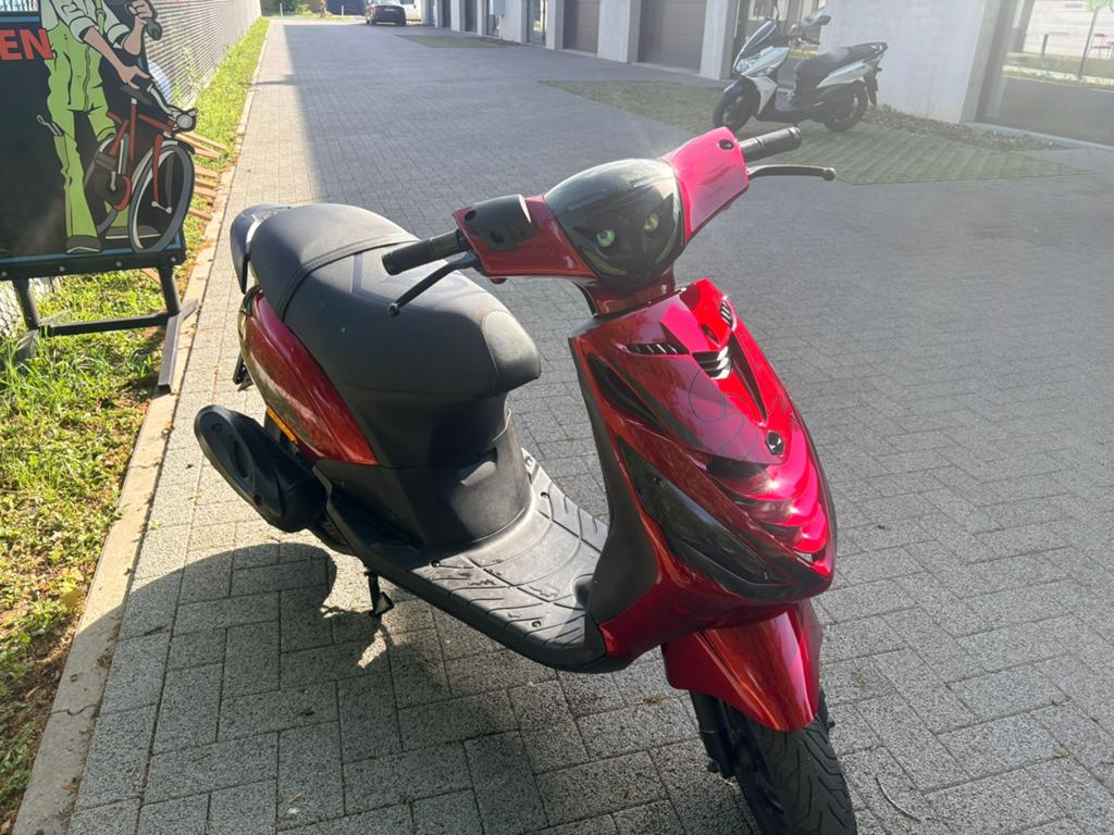 Piaggio zip sp aklasse 12 maanden garantie, Fietsen en Brommers, Ophalen, Zip, Zip, Klasse A (25 km/u)