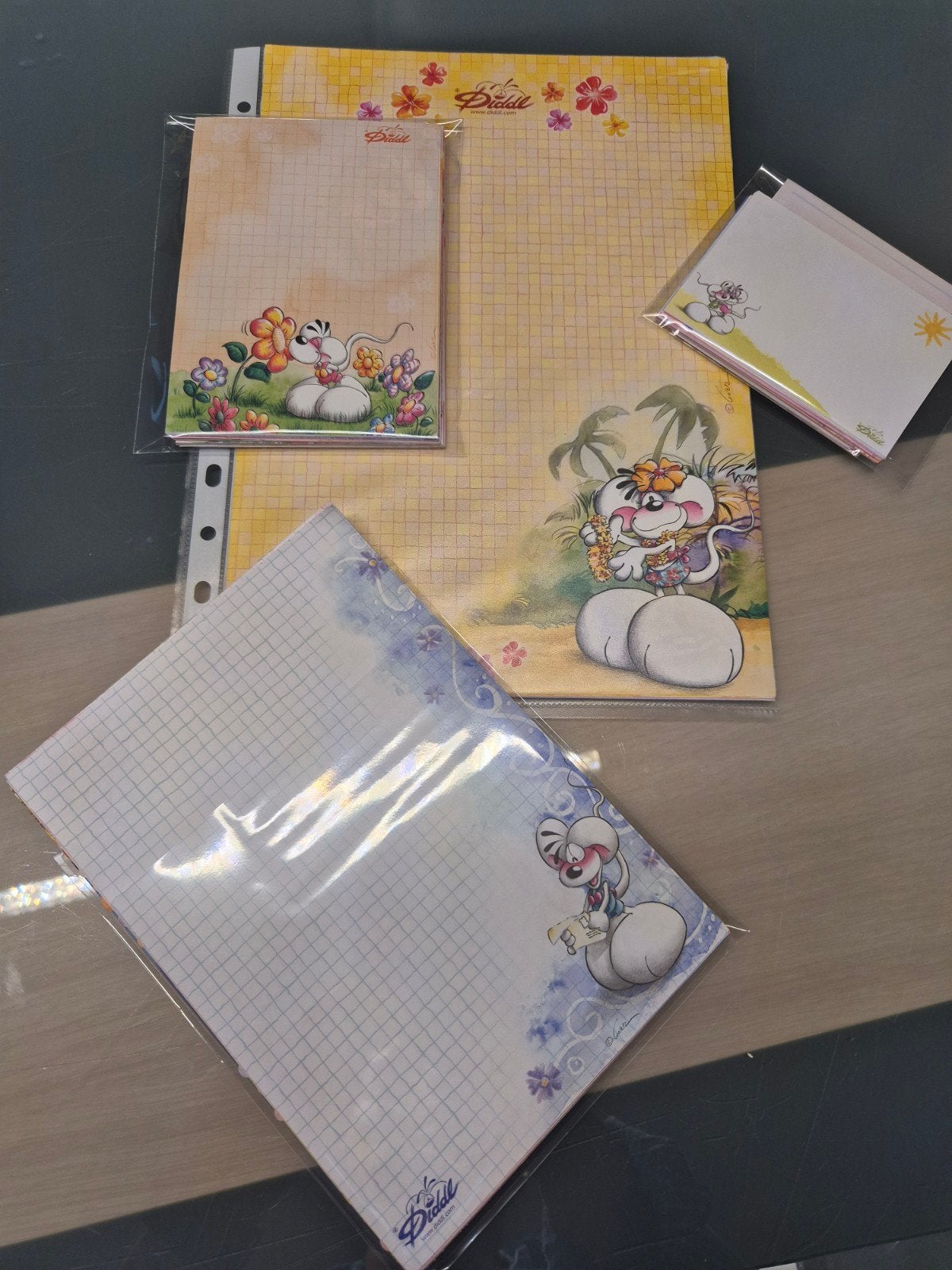 set 200 diddl blaadjes, Enlèvement, Diddl, Comme neuf, Papier, Carte ou Papeterie