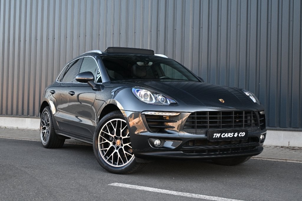 Porsche Macan 2.0 PDK Pano, LED, Cam, Zetelver, Trekh, DCC, Dealer onderhouden, 4 cilinders, Leder, Bedrijf