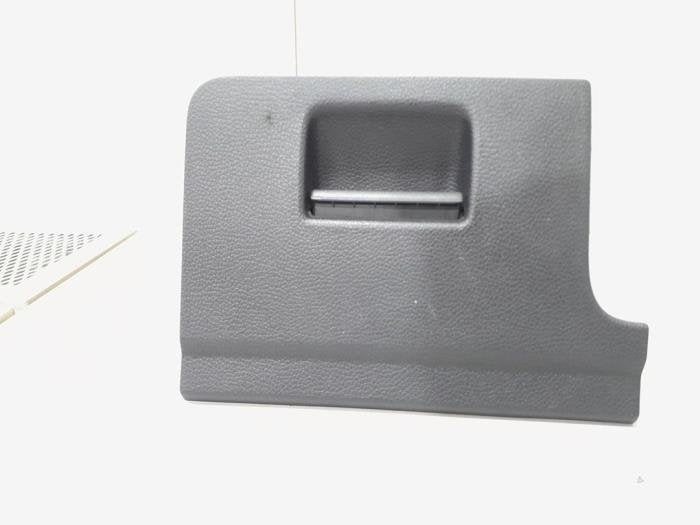 Compartiment de rangement d'un Volkswagen Golf, -, 3 mois de garantie, Utilisé, -