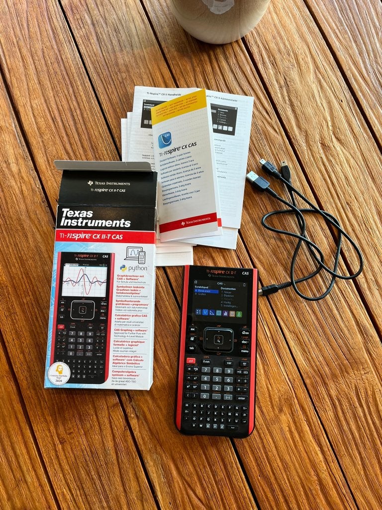 TI-Nspire CX II-T Grafische Rekenmachine- Uitstekende staat, Ophalen, Grafische rekenmachine, Zo goed als nieuw