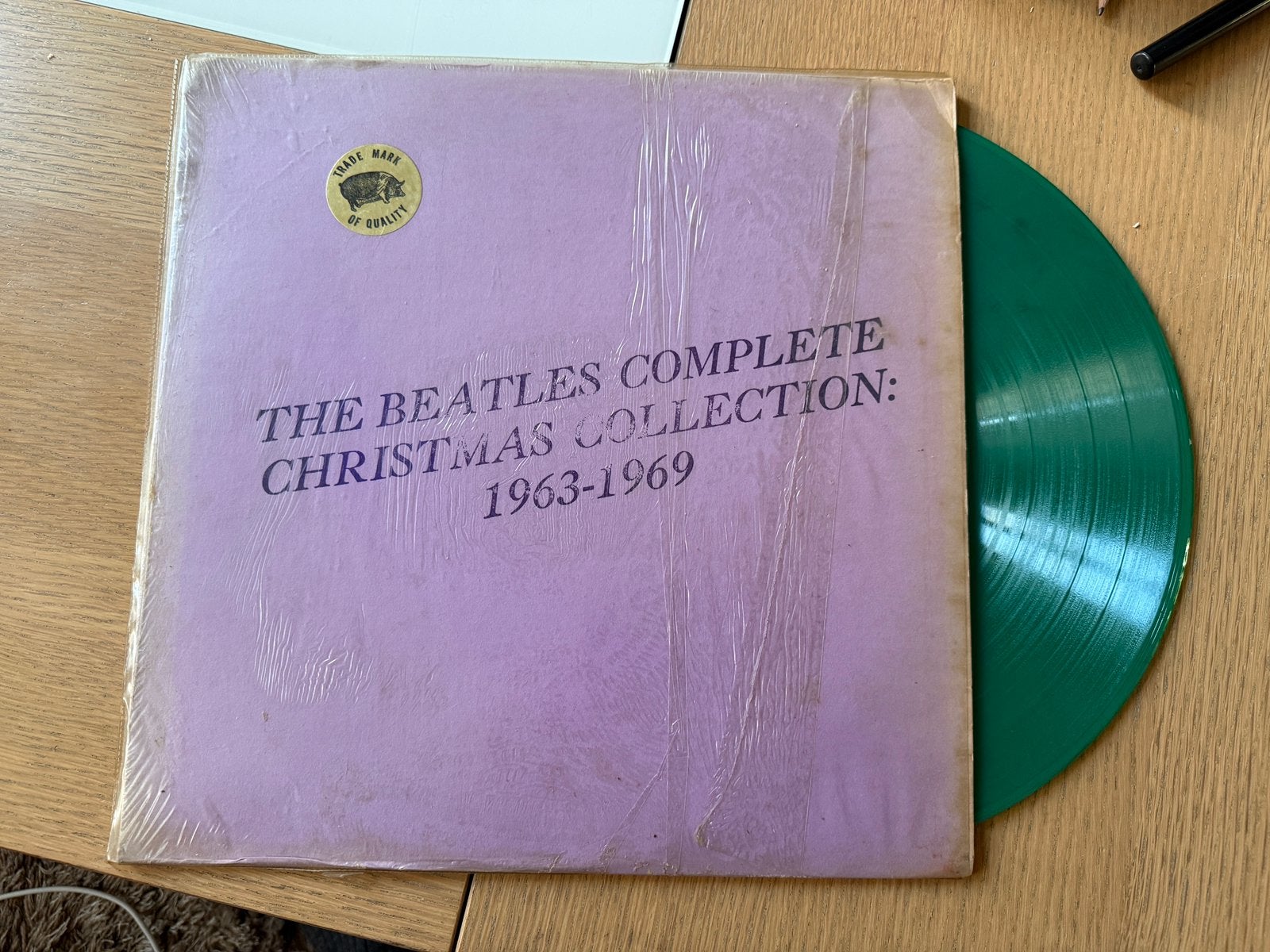 The Beatles christmas collection, Enlèvement, Comme neuf