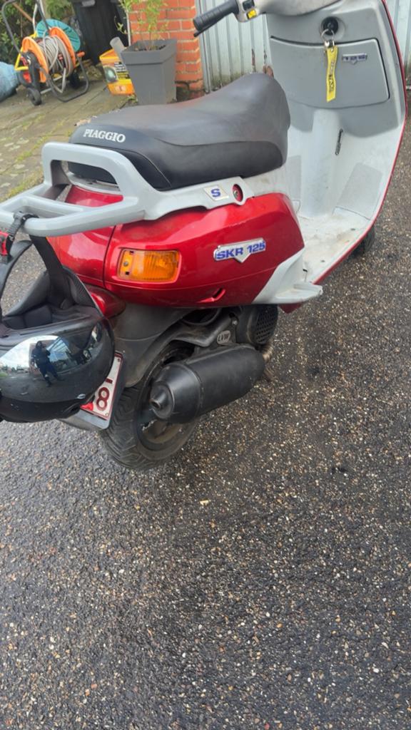 Piaggio skipper 125 a1 BE, Fietsen en Brommers, Scooters | Piaggio, Ophalen, Zo goed als nieuw