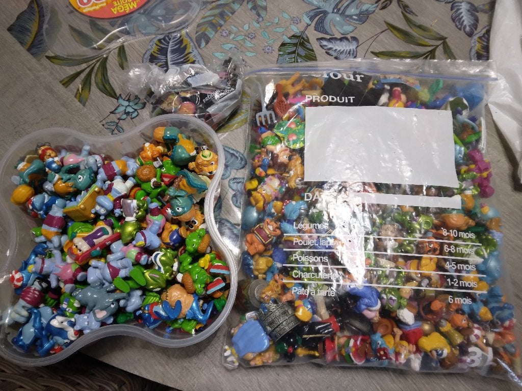 Kinder Surprise (Années 90 - 2000), Collections, Œufs à surprise, Enlèvement, Utilisé, Figurines en plastique dur
