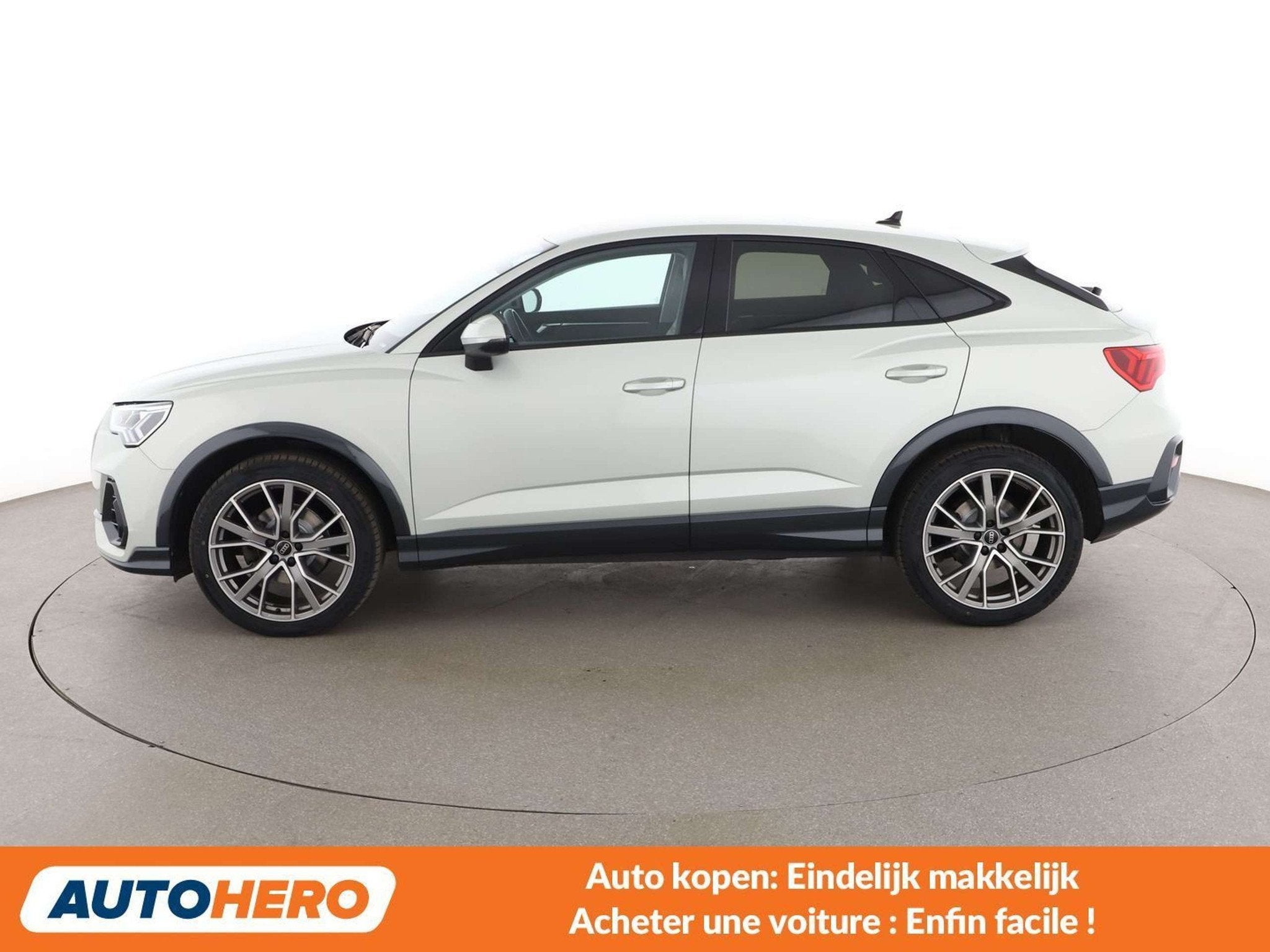 Audi Q3 35 TDI (bj 2023, automaat), Auto's, Audi, 1525 kg, Lichtsensor, Leder, https://public.car-pass.be/vhr/de5ac5d4-a4b0-4c6c-ac9c-4e22c6829286