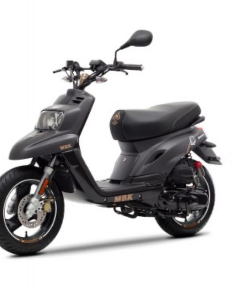 Cherche scooter 50cc non roulant/en panne, Enlèvement, Comme neuf, Électrique