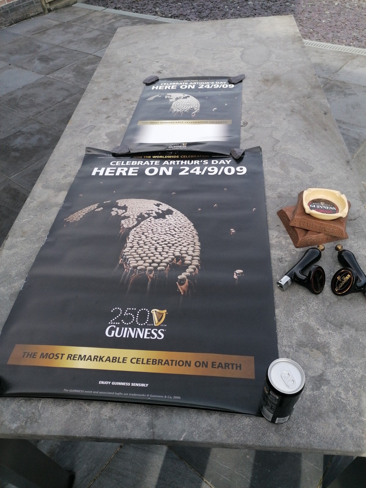 Publicités Guinness : 2 affiches, 2 applications, 3 cendrier, Collections, Enlèvement ou Envoi