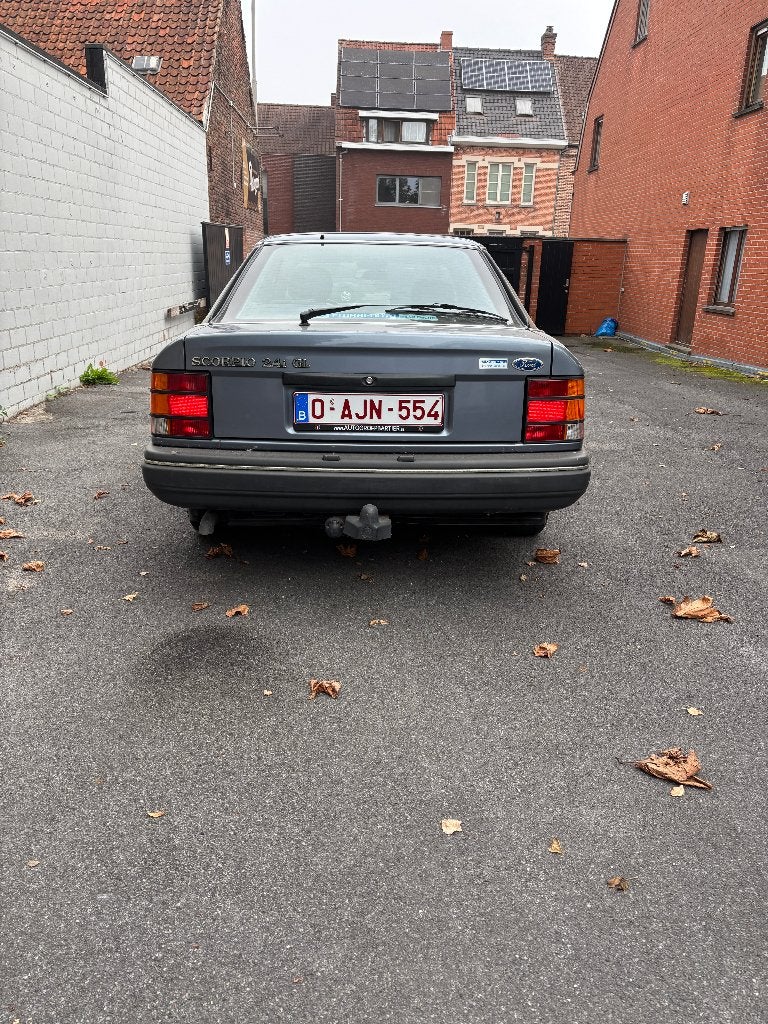 Ford Scorpio 2.4i Grand Luxe, foto 3