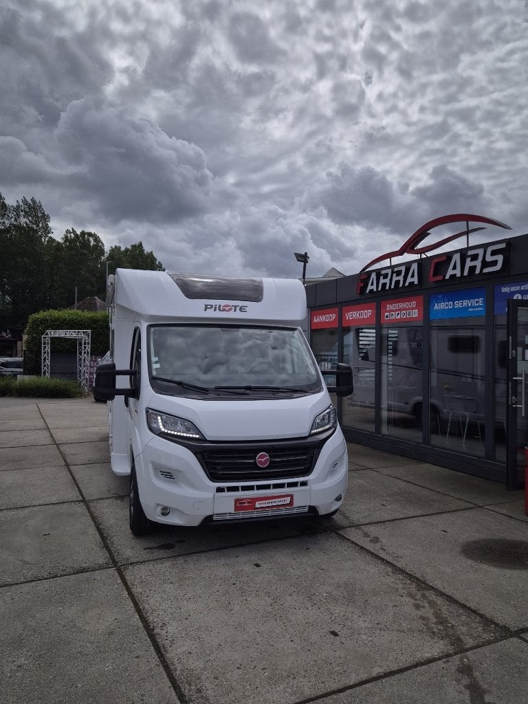 ⭐Pilote P746C Sensation 2020–Centraal Bed– 27.000km euro6, Caravans en Kamperen, Mobilhomes, Bedrijf, tot en met 4, Half-integraal