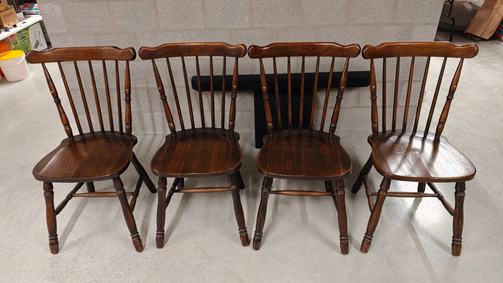 Stoelen, Ophalen