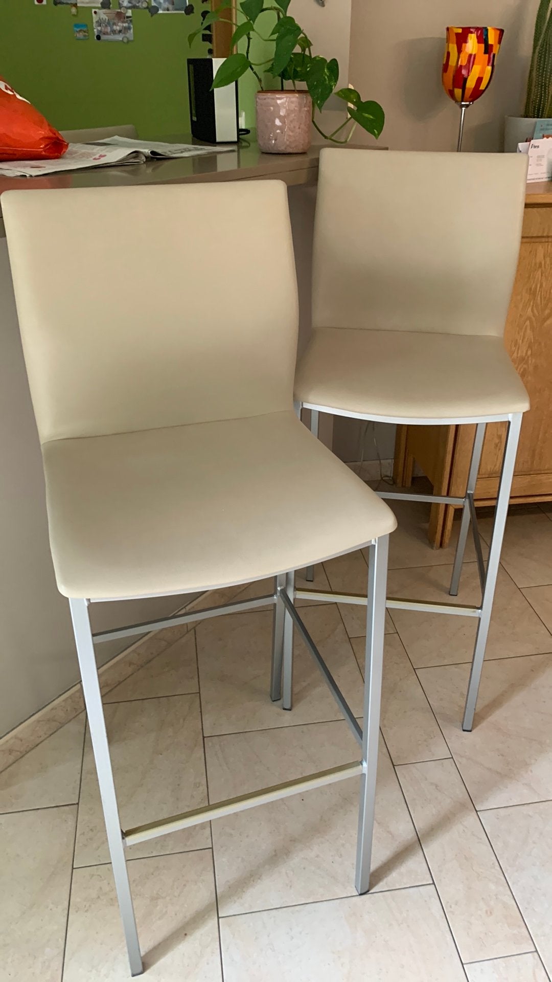 4 hoge stoelen, Huis en Inrichting, 4 krukken, Ophalen, Zo goed als nieuw, Leer