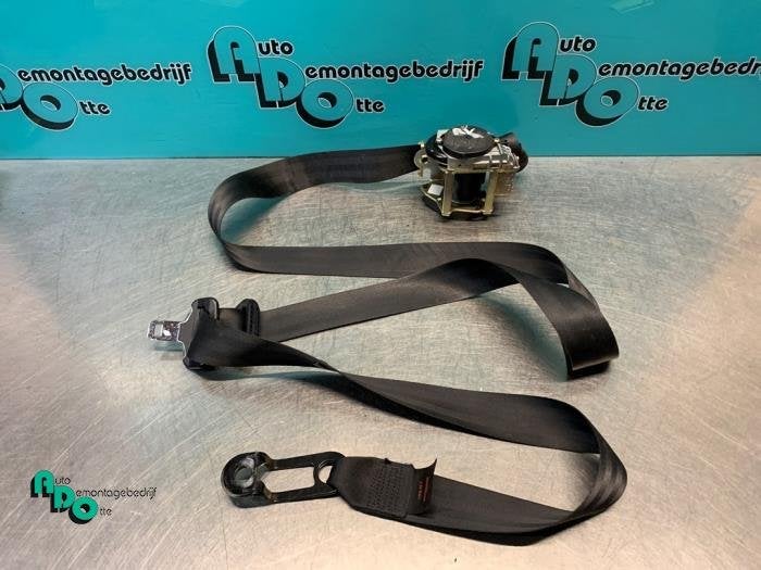 Veiligheidsgordel rechts-voor van een Peugeot 206 (206 98-), Auto-onderdelen, Gebruikt, -, -, Ophalen of Verzenden