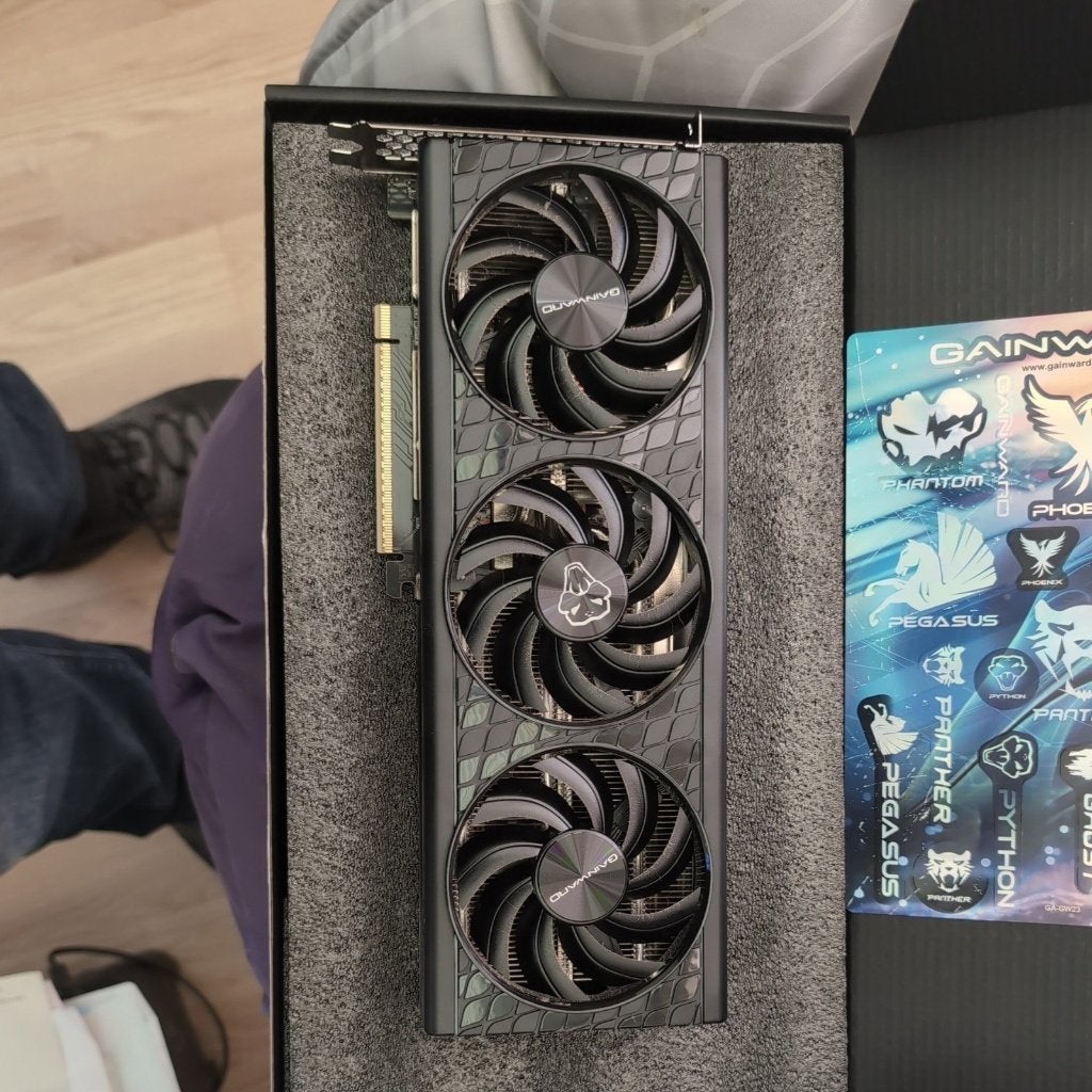 Gainward GeForce RTX 5060 Ti Python III 16 Go, Informatique & Logiciels, Cartes vidéo, Enlèvement ou Envoi, Comme neuf